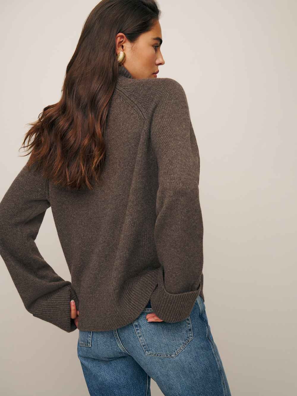 Reformation Garrett cashmere sweater in hedgerow / size s - Picture 2 of 5